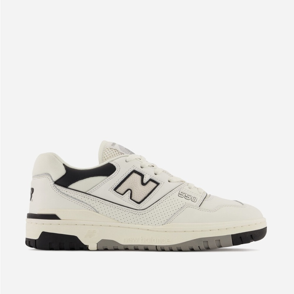 New Balance 550 Men's Off-White and Black Sneakers